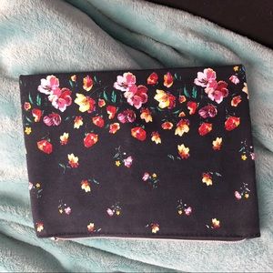 Makeup bag